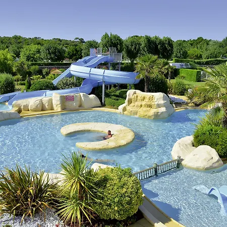 Hotel Les Places Dorees