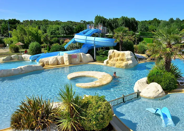 Les Places Dorees Hotell 4*