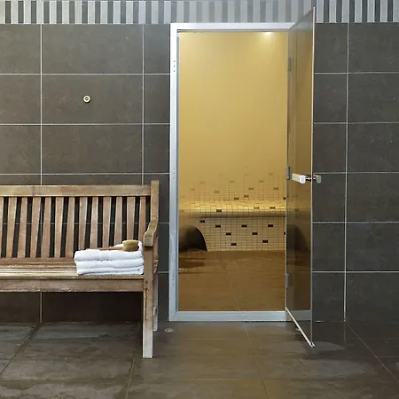 Hotel Les Places Dorees