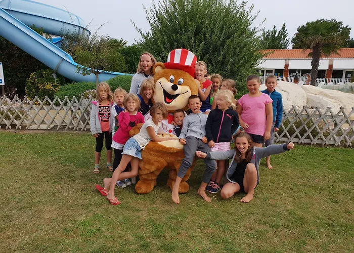 Les Places Dorees Hotel